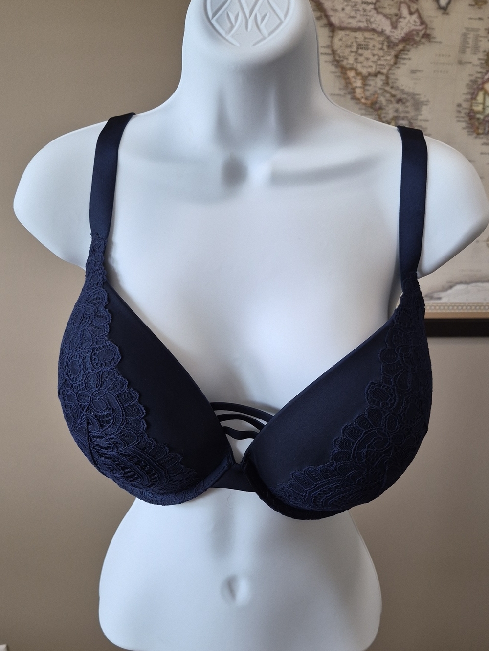 Soma Women's Stunning Push Up Plunge Navy Lace Push-Up Bra Size 38 DDD